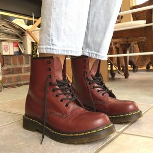 1460 Smooth Leather Doc Martens US women’s size 9